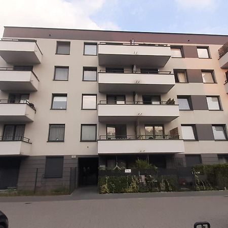 Mini Apartament Krakow Pn / Cracow North Z Parkingiem Ngoại thất bức ảnh