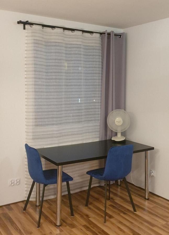 Mini Apartament Krakow Pn / Cracow North Z Parkingiem Ngoại thất bức ảnh